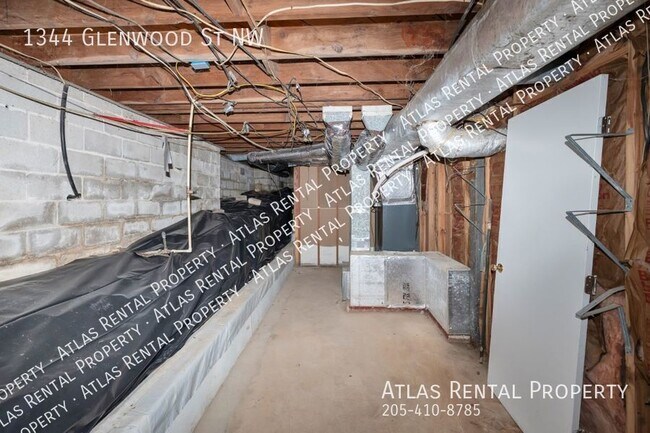 Building Photo - 1344 Glenwood St NW