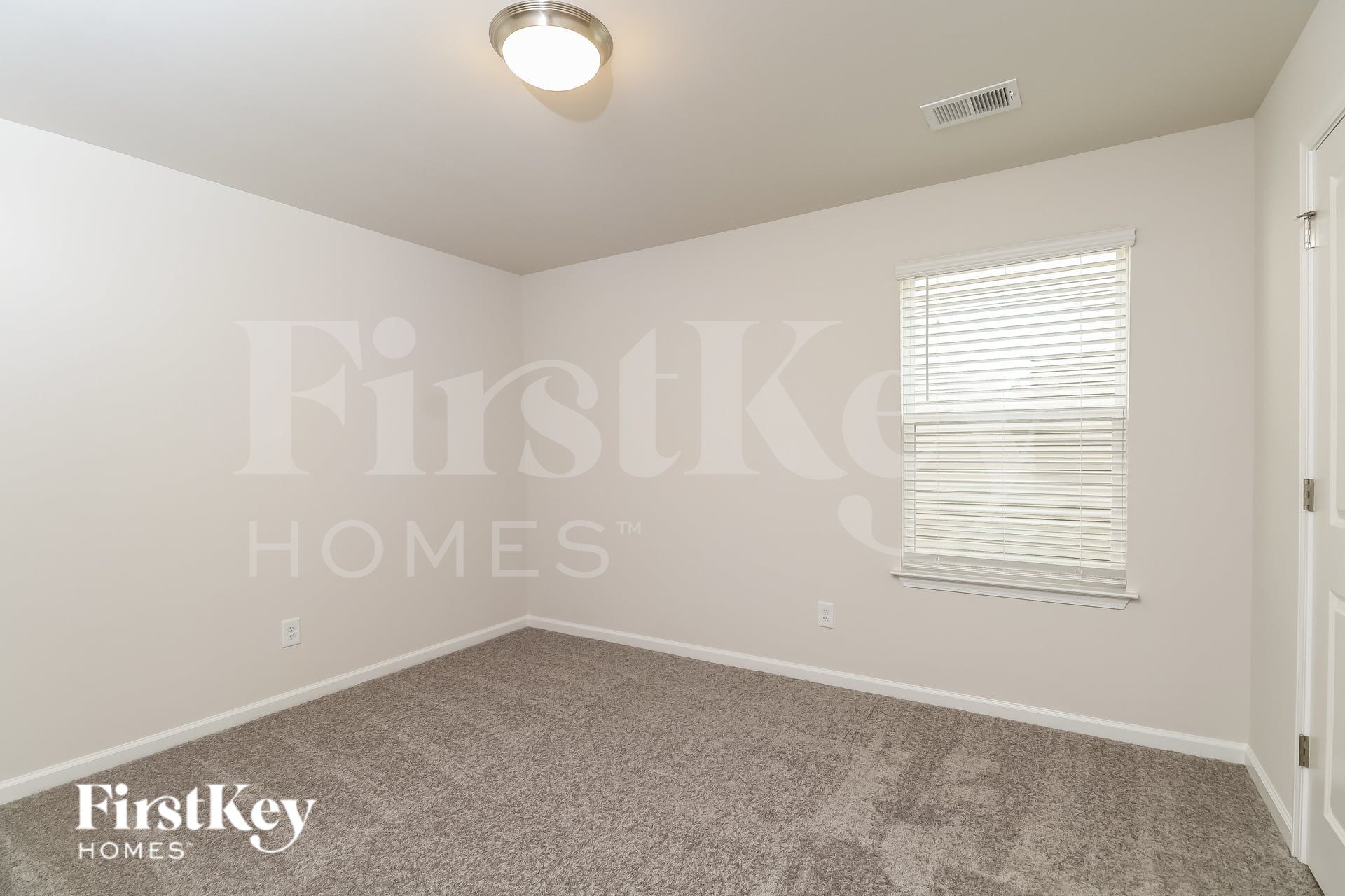 Building Photo - 618 Goldburn Wy