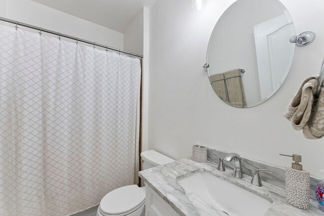 Building Photo - 828 Keith Rd