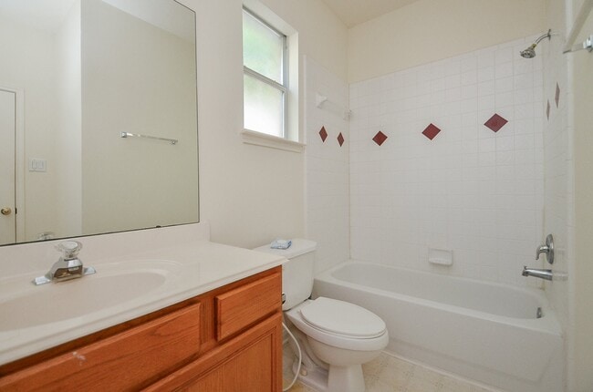 Building Photo - 13823 Eldridge Garden Cir