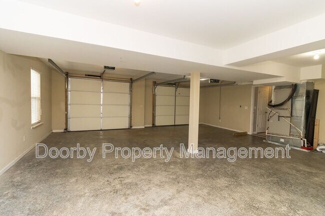 Building Photo - 5755 Caney Ridge Cir