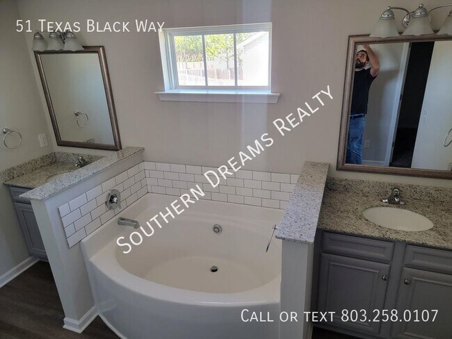 Building Photo - 51 Texas Black Way