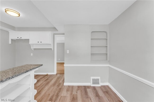 Building Photo - 16705 Glendale Ave