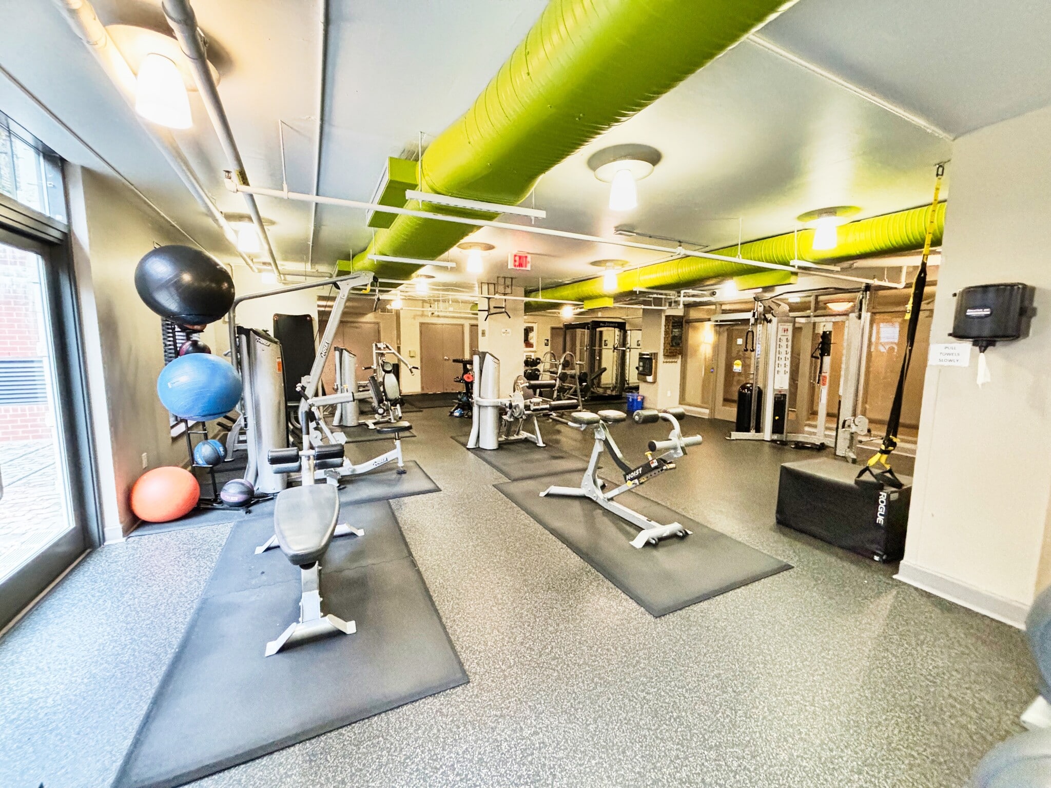 Building Photo - 1021 N Garfield St