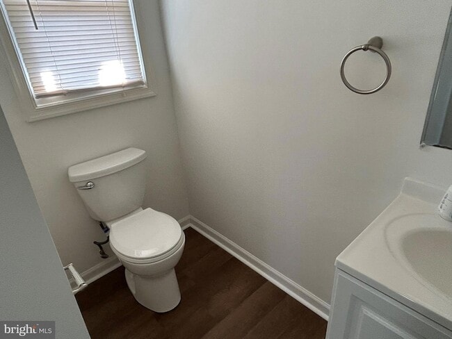 Building Photo - 7 Elk Ln