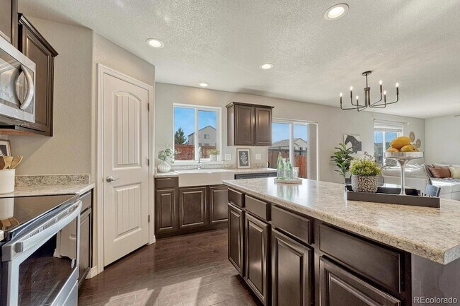 Building Photo - 10871 Saco Dr