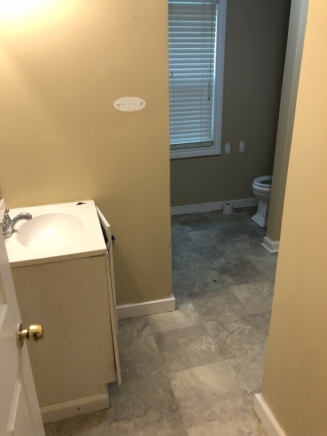 Building Photo - 703 Buford Hwy