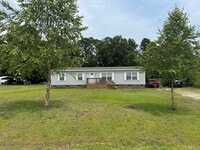 Building Photo - 228 Mallard Dr