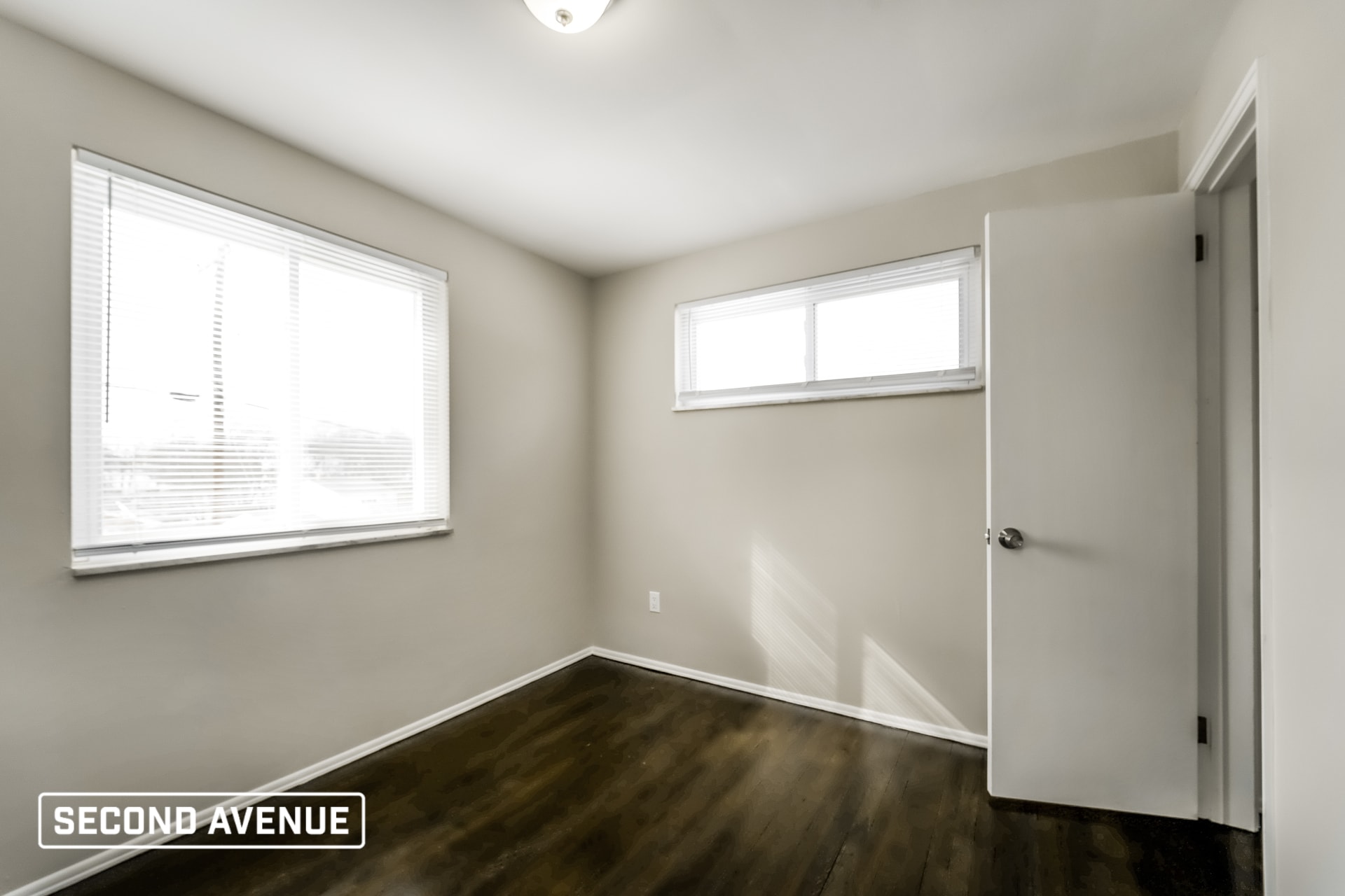 Building Photo - 415 College Park Dr