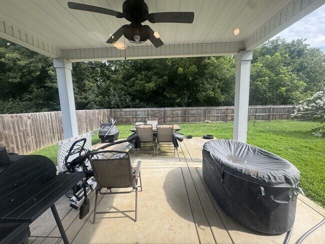Building Photo - 280 Bluebriar Trace