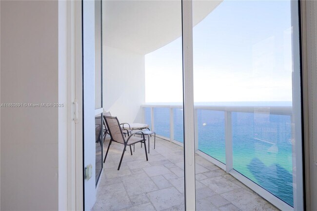 Building Photo - 18201 Collins Ave