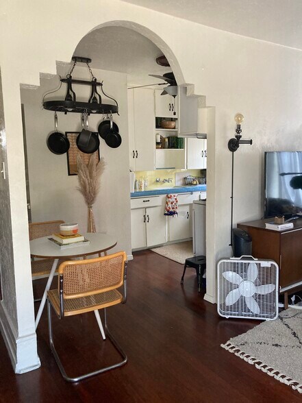 Open Space into Kitchen - 915 25th St