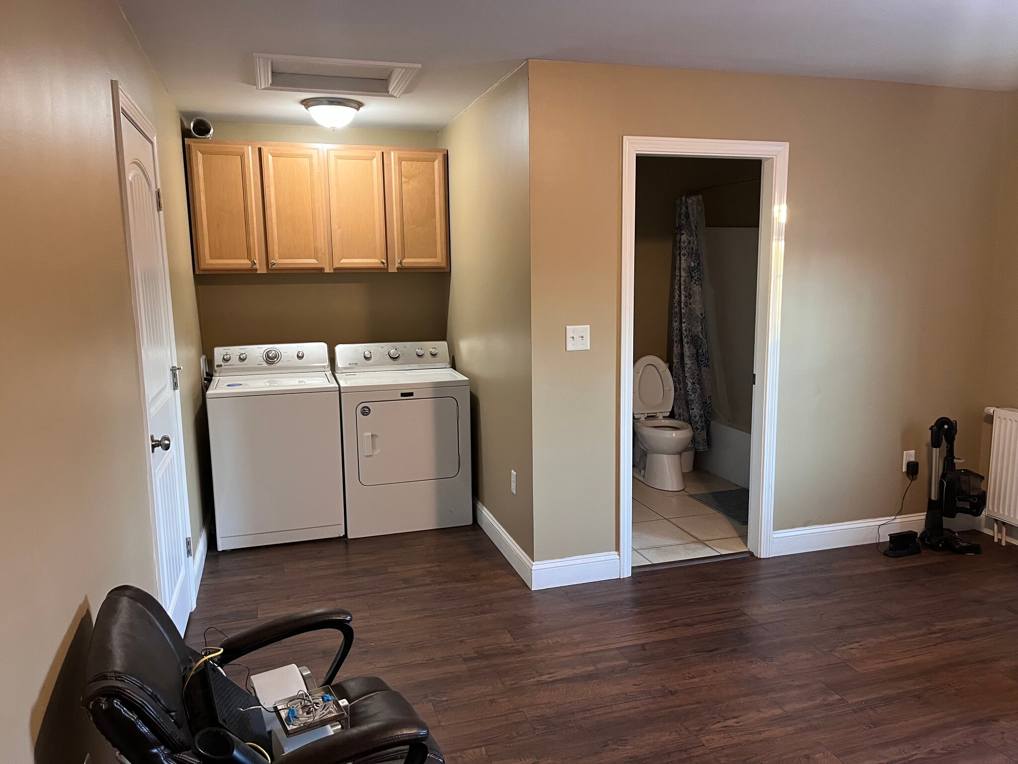 Building Photo - 9 Batmanuel Ln