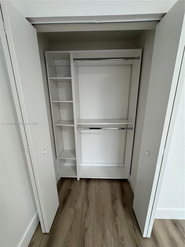 Building Photo - 1971 NW 2nd Ct