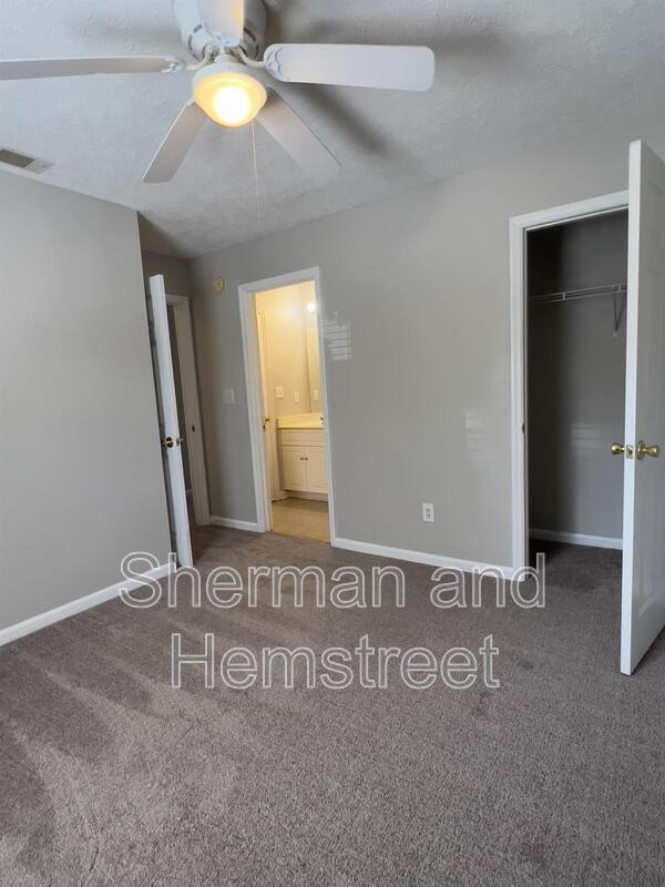 Building Photo - 852 Pawley Ct