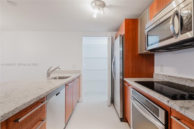 Building Photo - 185 SW 7th St