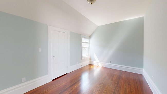 Building Photo - 1568 Fulton St