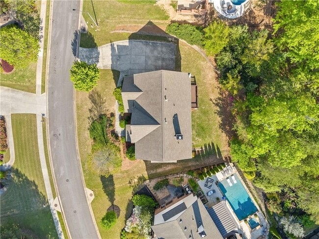 Building Photo - 2180 Hilltop Overlook Way