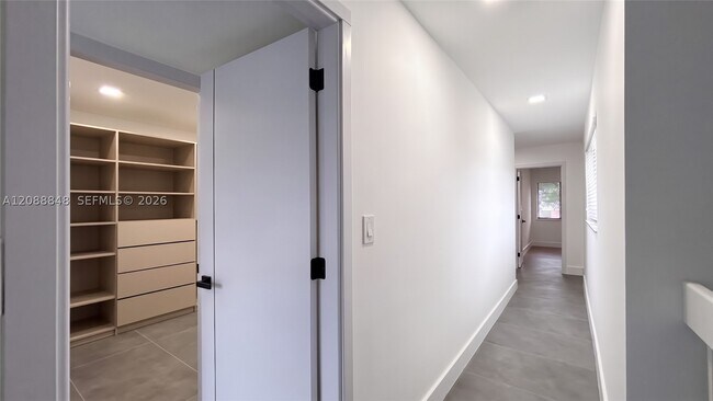 Building Photo - 11822 SW 108th Terrace