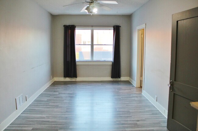 Building Photo - 404 Liberty St