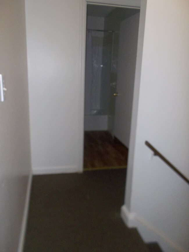 Building Photo - 232 Waterville St