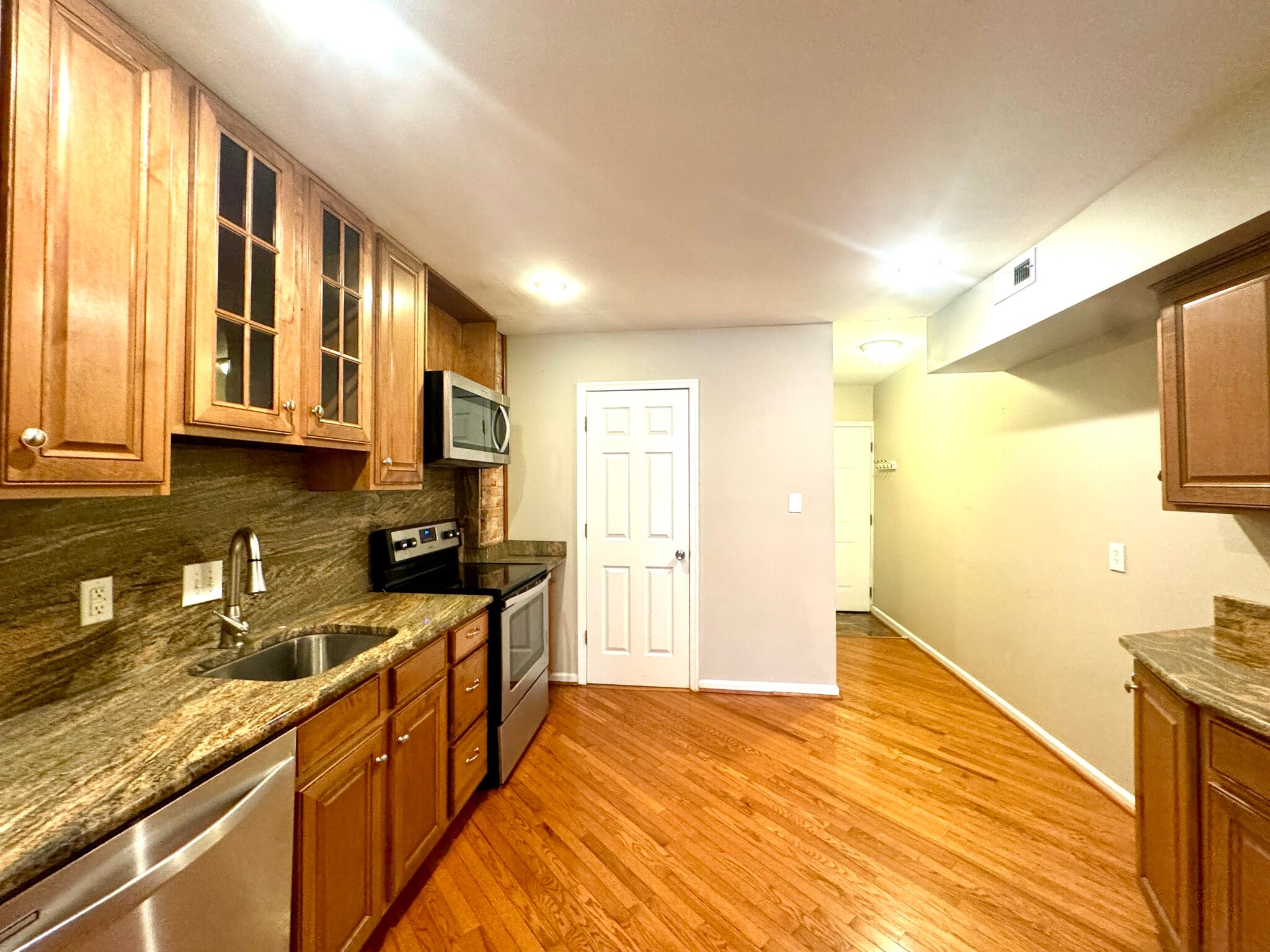 Kitchen - 1215 I St SE