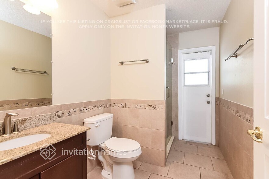 Building Photo - 15123 Heronglen Dr