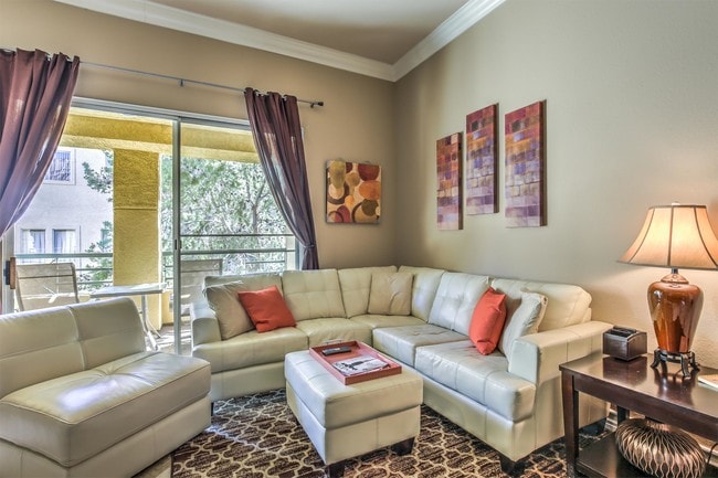 Building Photo - 210 E Flamingo Rd