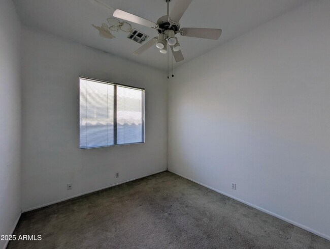 Building Photo - 5959 W Kimberly Way