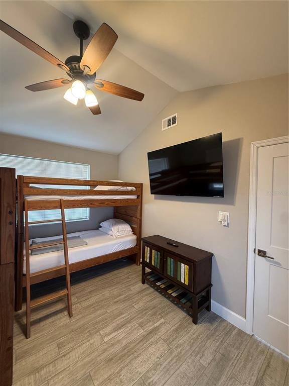 Building Photo - 509 N Peninsula Ave