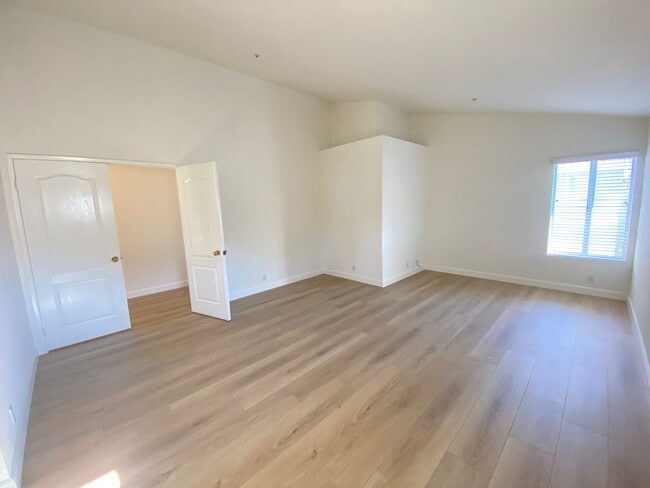 Building Photo - Very Spacious 3 Bedroom, 2.5 Bathroom House For Rent in Buena Park-Lots of Recent Upgrades!
