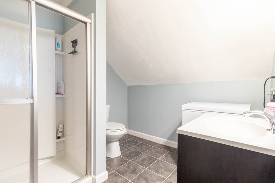 Bathroom #3 (upstairs) - 221 Neponset Ave