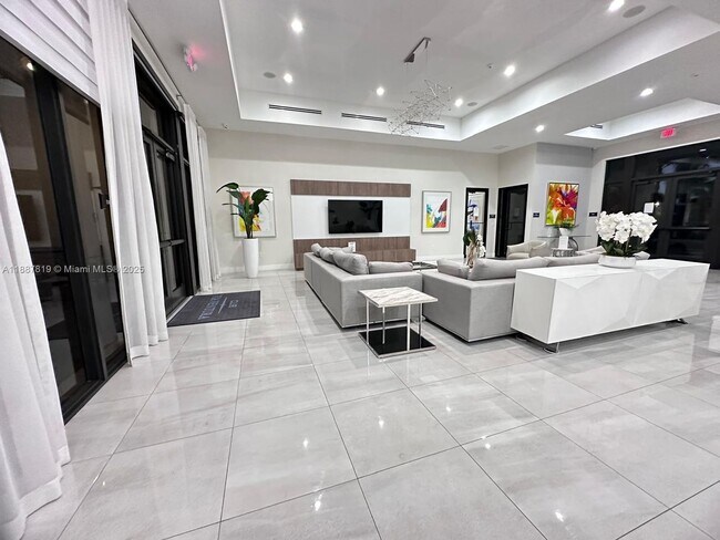 Building Photo - 20634 NE 2nd Ct