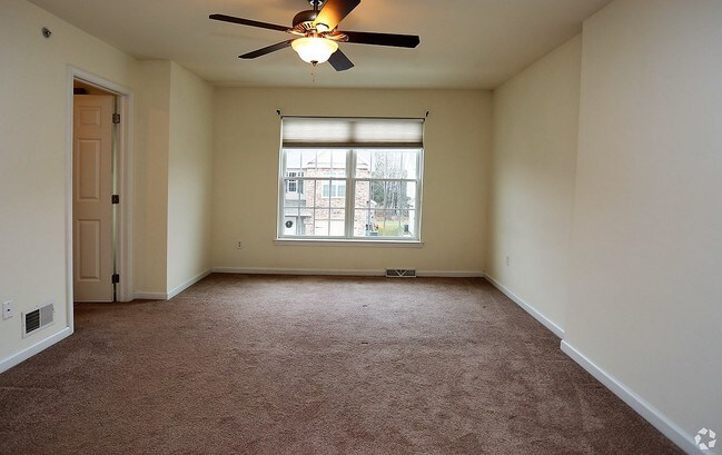 Building Photo - 23 Northern Pines Rd