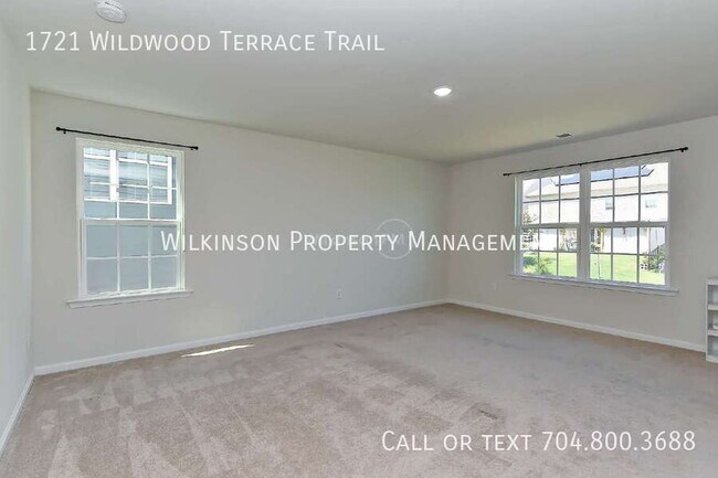 Building Photo - 1721 Wildwood Terrace Trl