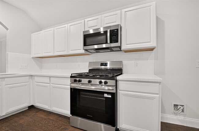 Building Photo - 20707 Pine Rain Ct
