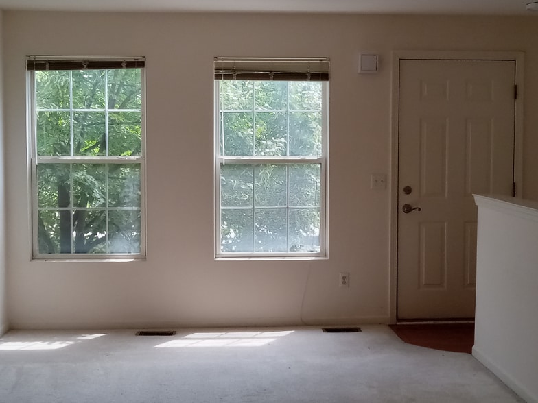 Building Photo - 1083 Beaver Run