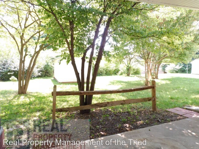 Building Photo - 3 br, 1 bath House - 2512 Yanceyville Street