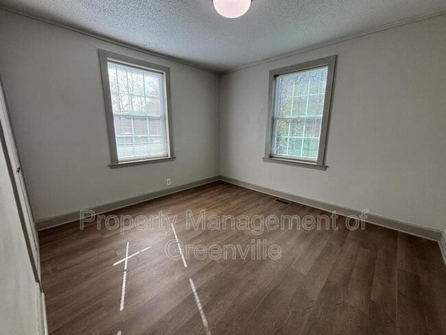 Building Photo - 504 Pickens St