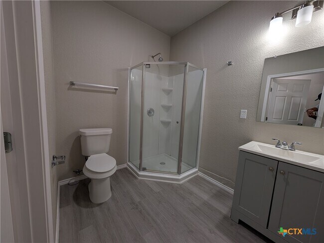 Building Photo - 887 Sagewood Trail