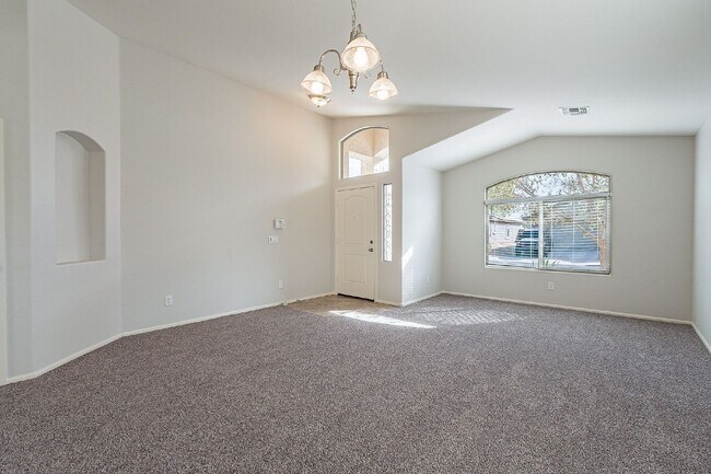 Building Photo - 5054 S 235th Dr