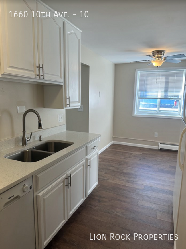 Building Photo - One-Bedroom Unit in Newport for $1,199/mon...