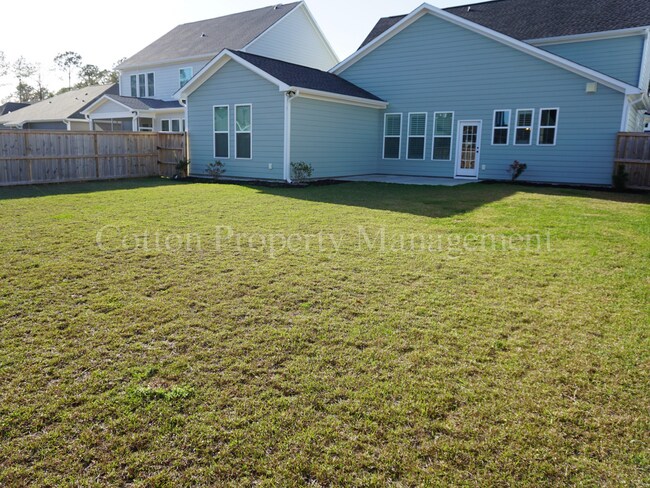 Building Photo - 33 Meon Ln