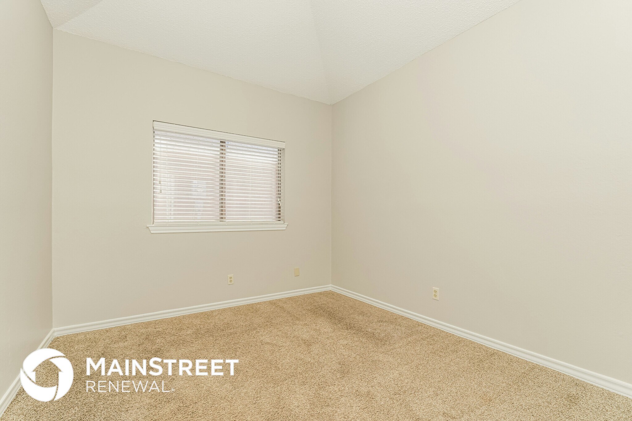 Building Photo - 919 Walters Dr