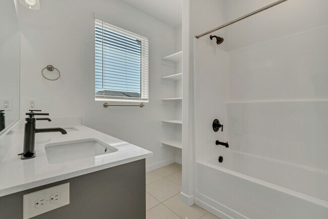 Building Photo - 501 S 1080 W