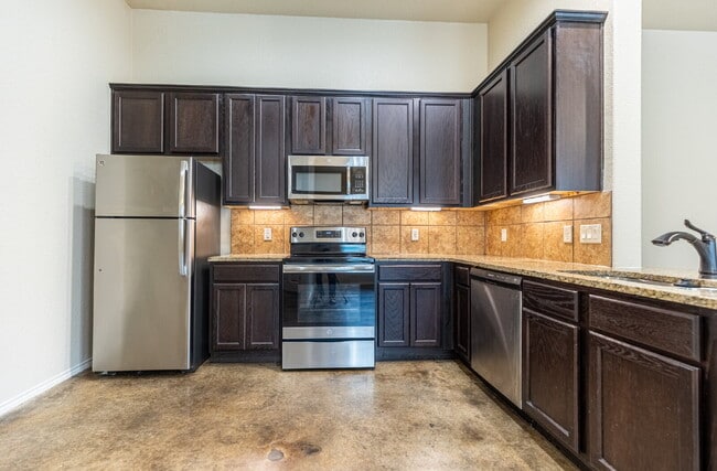 Building Photo - 218 Ragsdale Way