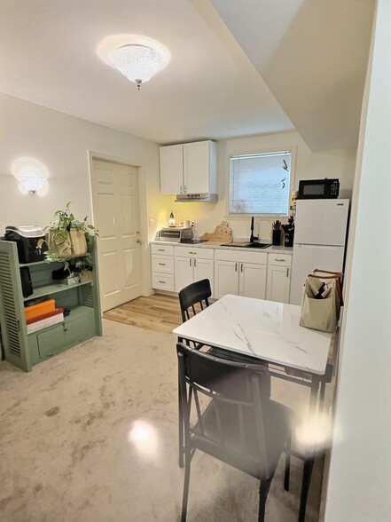 Building Photo - 69 Court Pl