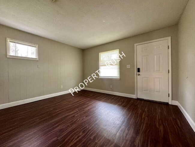 Building Photo - 6303 Walden Ave