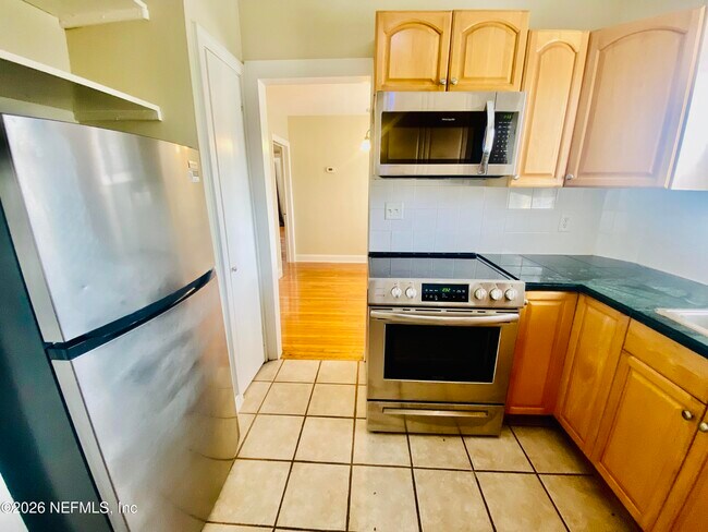 Building Photo - 2159 Riverside Ave