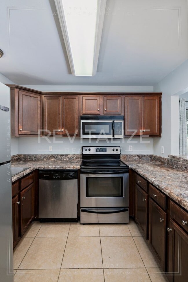 Building Photo - Charming 2 Bedroom/2 Bathroom Condo in Dap...